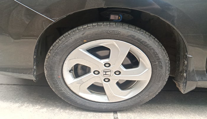 2016 Honda City 1.5L I-VTEC VX CVT, Petrol, Automatic, 25,960 km, tyre