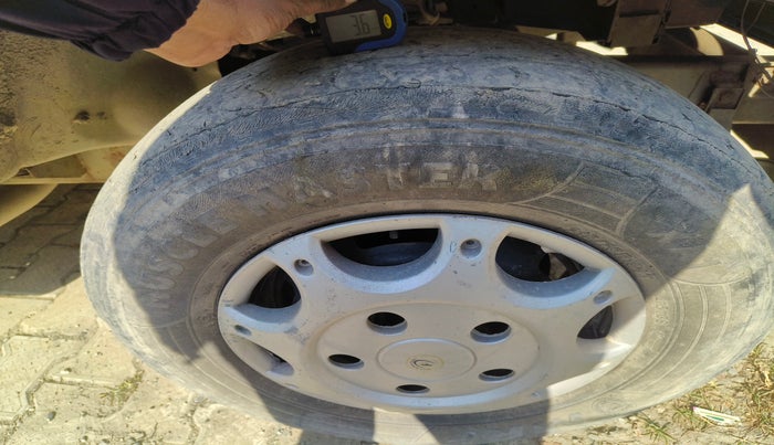 2013 Mahindra Bolero SLX BS-III, Diesel, Manual, 1,01,422 km, tyre