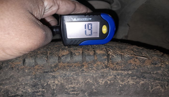 2013 Maruti OMNI E STD, Petrol, Manual, 86,552 km, tyre