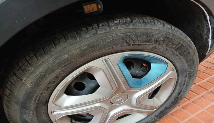 2022 Tata NEXON EV XM, Electric, Automatic, 4,770 km, tyre