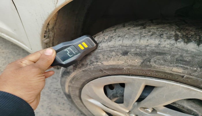 2022 Hyundai AURA S 1.2 CNG, Petrol, Manual, 82,023 km, tyre