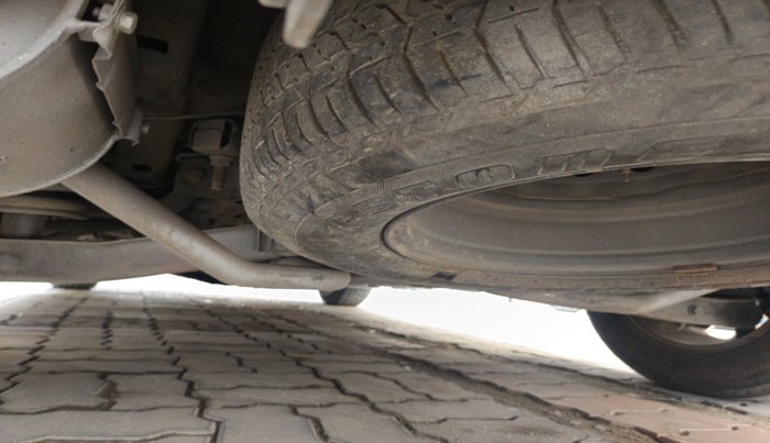 2016 Mahindra XUV500 W10 1.99, Diesel, Manual, 1,31,583 km, tyre