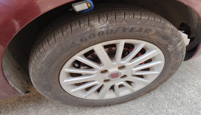 2010 Fiat Linea EMOTION 1.4, Petrol, Manual, 1 km, tyre