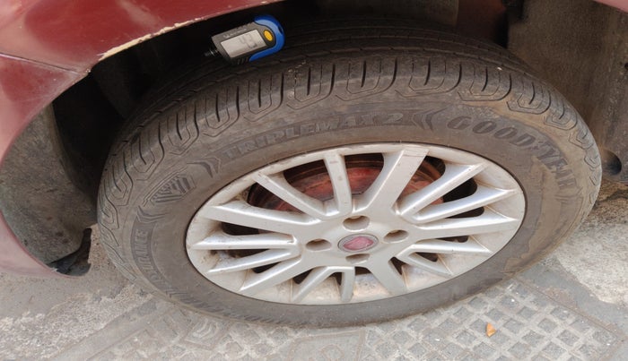 2010 Fiat Linea EMOTION 1.4, Petrol, Manual, 1 km, tyre