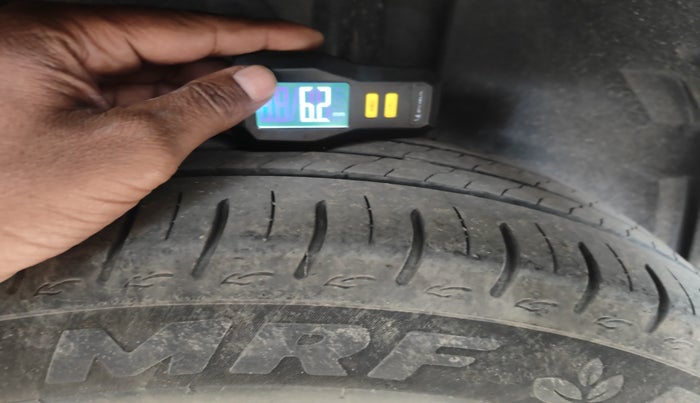 2024 Tata ALTROZ XZ + SUNROOF, Petrol, Manual, 10,500 km, tyre