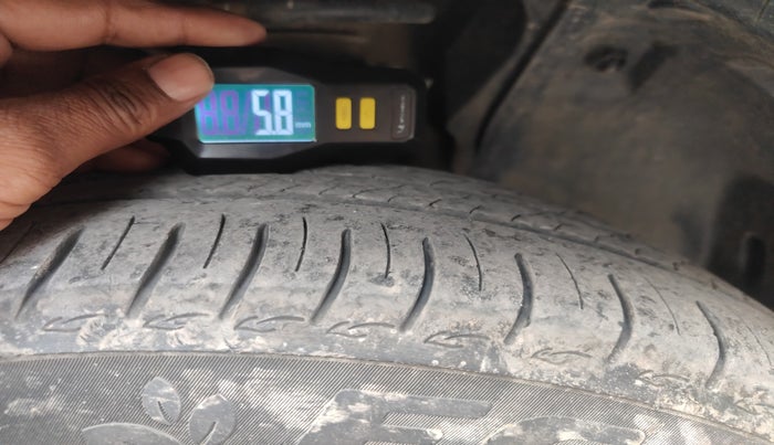 2024 Tata ALTROZ XZ + SUNROOF, Petrol, Manual, 10,500 km, tyre