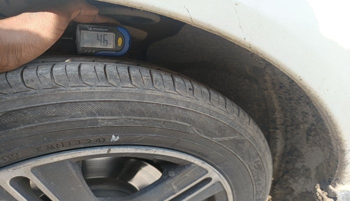 2013 Ford Figo ZXI 1.4 DIESEL, Diesel, Manual, 2,03,591 km, tyre