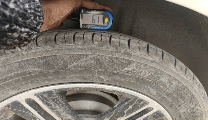 2013 Ford Figo ZXI 1.4 DIESEL, Diesel, Manual, 2,03,591 km, tyre