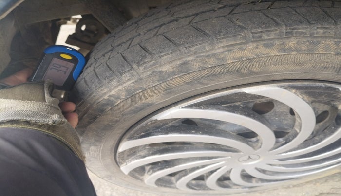 2013 Maruti Wagon R 1.0 VXI, Petrol, Manual, 84,443 km, tyre