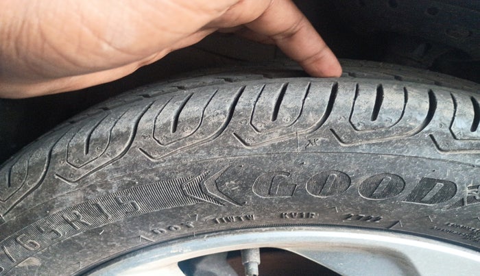 2014 Honda City 1.5L I-VTEC V MT, Petrol, Manual, 79,613 km, tyre