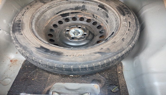 2014 Honda City 1.5L I-VTEC V MT, Petrol, Manual, 79,613 km, tyre