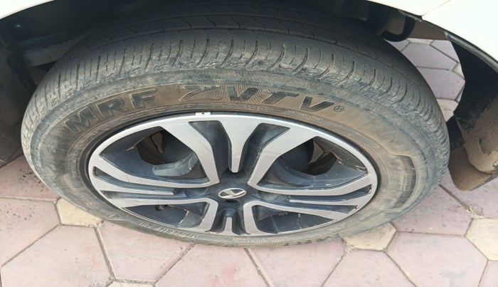 2022 Tata TIGOR XZ PLUS CNG, Petrol, Manual, 24,033 km, tyre