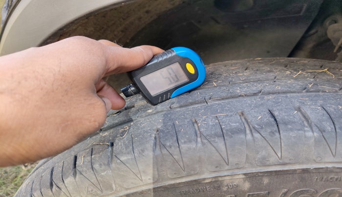 2023 KIA SONET HTX 1.5 AT, Diesel, Automatic, 45,379 km, tyre