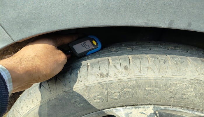 2023 KIA SONET HTX 1.5 AT, Diesel, Automatic, 45,379 km, tyre