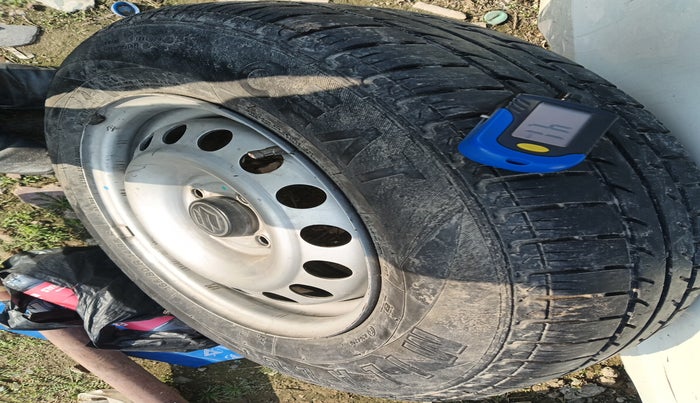 2017 Maruti Swift LDI, Diesel, Manual, 81,586 km, tyre