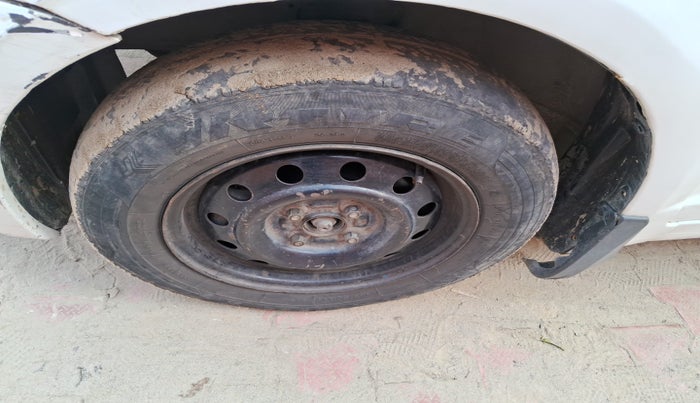 2011 Maruti Swift Dzire VDI, Diesel, Manual, 1,34,971 km, tyre