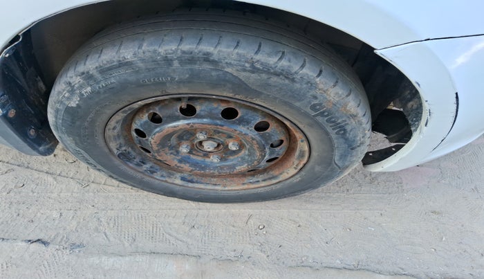 2011 Maruti Swift Dzire VDI, Diesel, Manual, 1,34,971 km, tyre