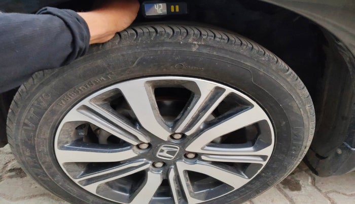 2023 Honda Amaze 1.2L I-VTEC VX, Petrol, Manual, 28,853 km, tyre