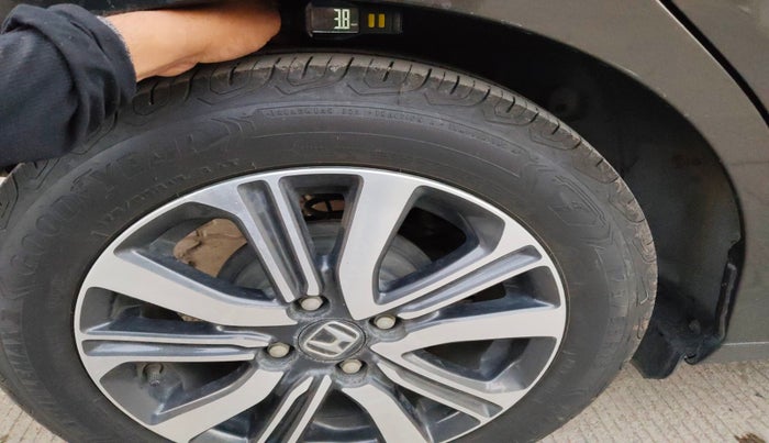 2023 Honda Amaze 1.2L I-VTEC VX, Petrol, Manual, 28,853 km, tyre