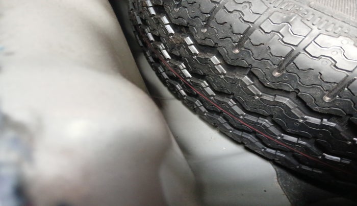 2021 Nissan MAGNITE XL, Petrol, Manual, 25,459 km, tyre