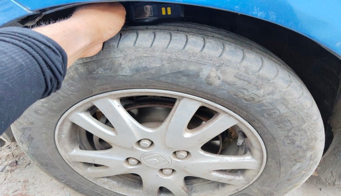 2014 Honda Brio VX MT, Petrol, Manual, 96,760 km, tyre