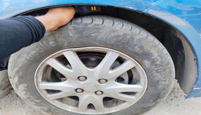 2014 Honda Brio VX MT, Petrol, Manual, 96,760 km, tyre