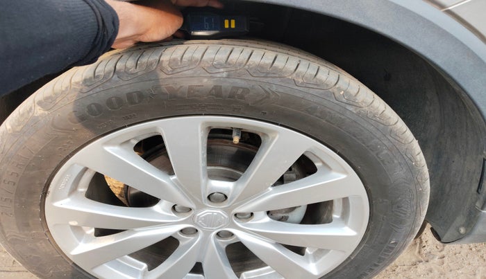 2022 MG ASTOR SMART EX 1.5 MT, Petrol, Manual, 5,198 km, tyre