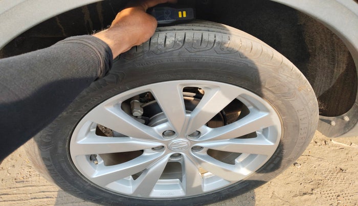 2022 MG ASTOR SMART EX 1.5 MT, Petrol, Manual, 5,198 km, tyre