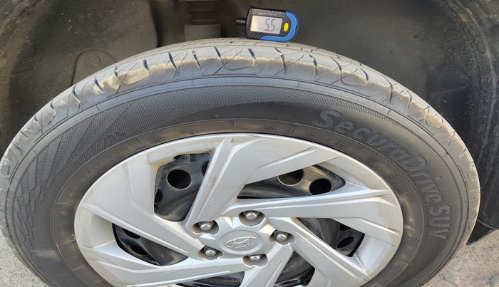 2022 Hyundai Creta E 1.5 PETROL, Petrol, Manual, 1,05,895 km, tyre