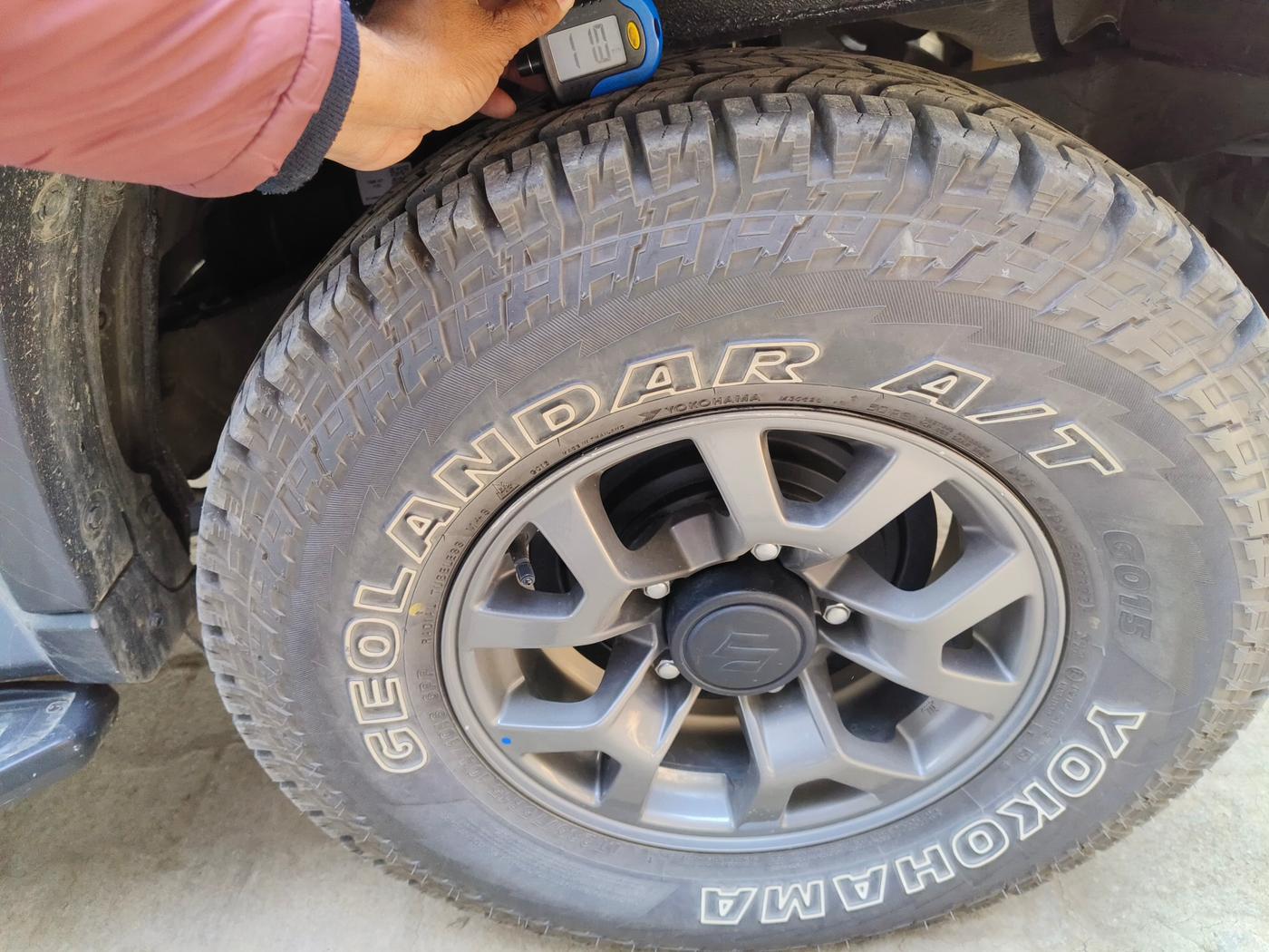2023 Maruti JIMNY ALPHA ALL GRIP PRO AT, Petrol, Automatic, 10,916 km, tyre