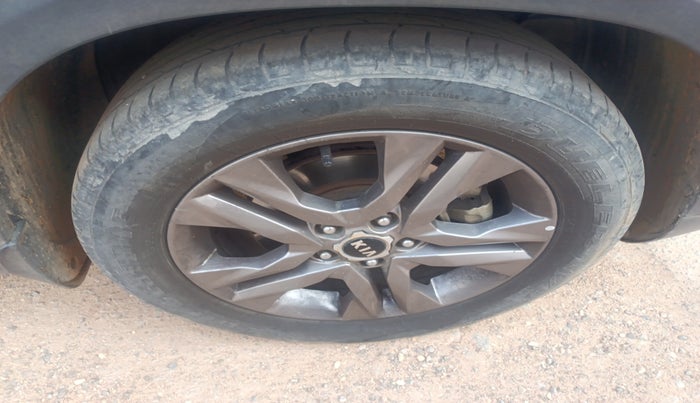 2020 KIA SELTOS HTX 1.5 DIESEL, Diesel, Manual, 1,09,100 km, tyre