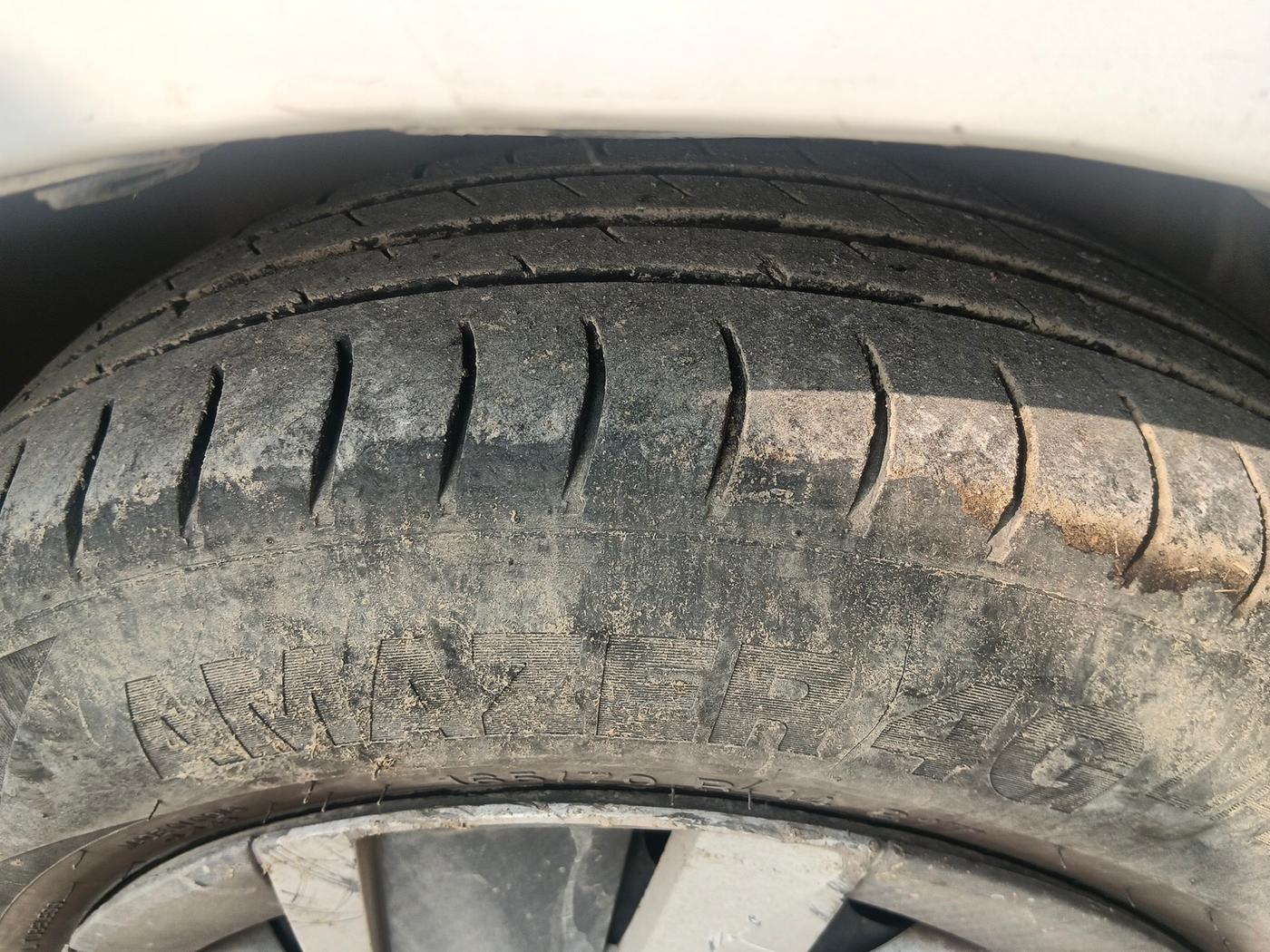 2019 Datsun Go T, Petrol, Manual, 58,346 km, tyre