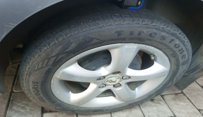 2013 Skoda Rapid ELEGANCE 1.6 TDI CR MT, Diesel, Manual, 83,068 km, tyre