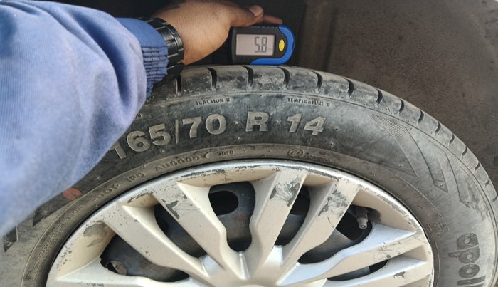 2010 Ford Figo TITANIUM 1.4 DIESEL, Diesel, Manual, 1,07,189 km, tyre