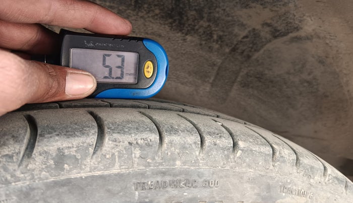 2012 Maruti Wagon R 1.0 LXI, Petrol, Manual, 54,518 km, tyre