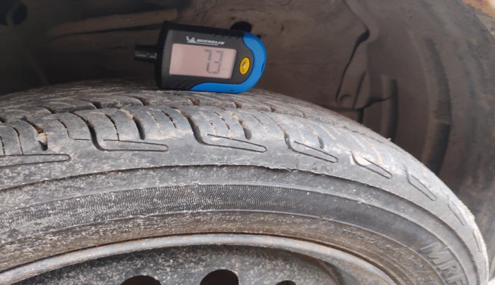 2010 Maruti Wagon R 1.0 VXI, Petrol, Manual, 1,05,939 km, tyre