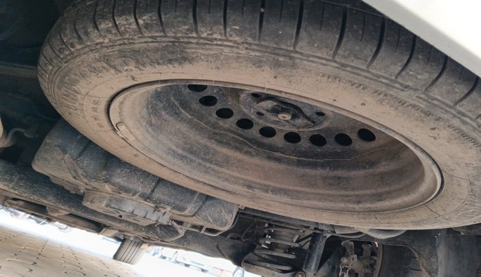 2021 MG HECTOR PLUS SHARP 2.0 DIESEL TURBO MT 6-STR, Diesel, Manual, 1,16,273 km, tyre