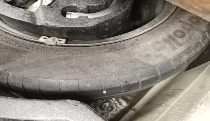 2012 Skoda Rapid ELEGANCE 1.6 TDI CR MT, Diesel, Manual, 1,35,634 km, tyre