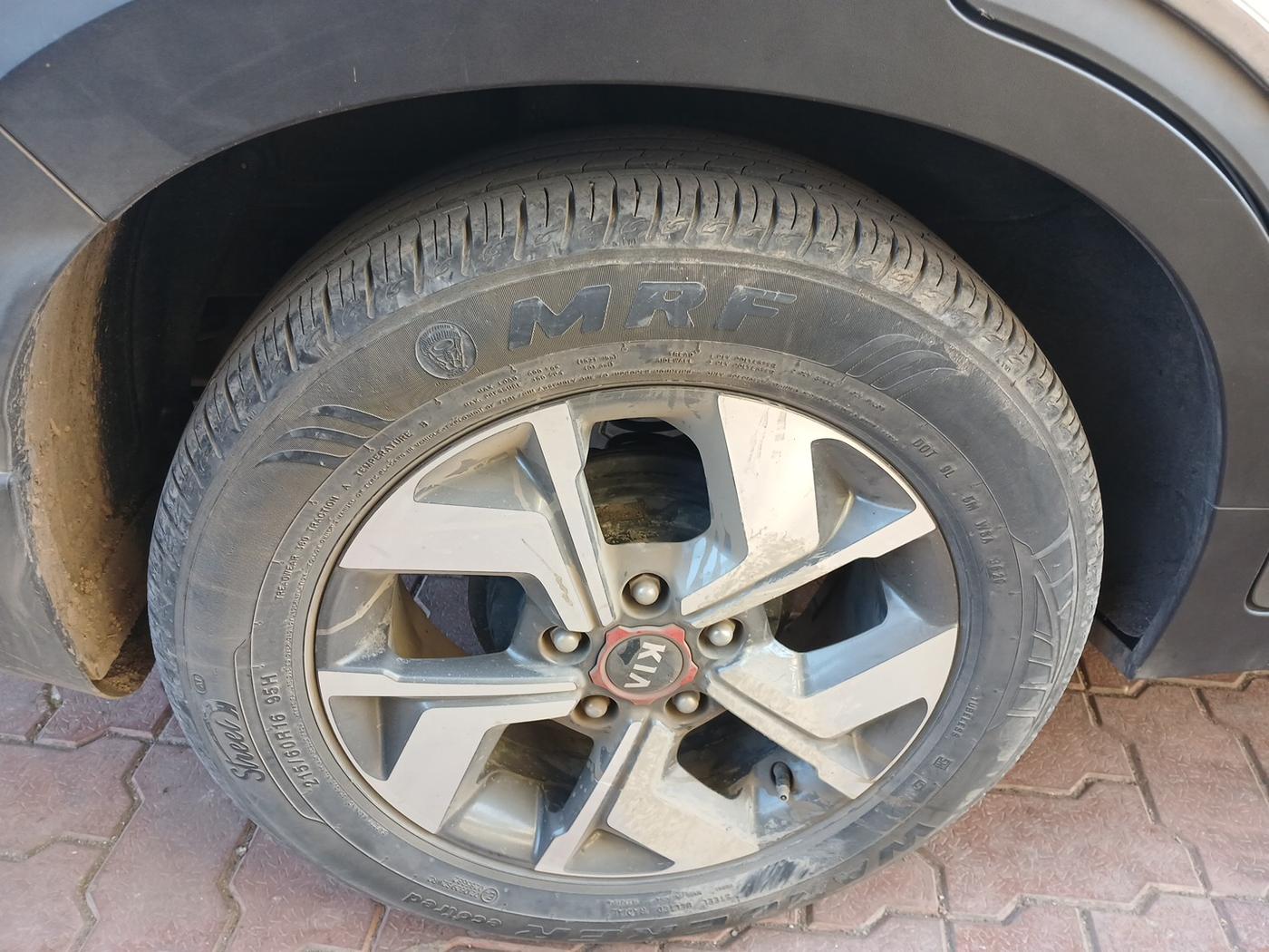 2020 KIA SONET GTX PLUS 1.0 DCT, Petrol, Automatic, 40,500 km, tyre