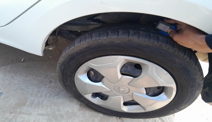 2022 Tata TIGOR XM CNG, Petrol, Manual, 1,05,000 km, tyre