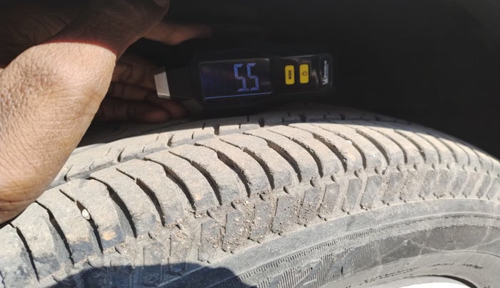 2015 Maruti Swift Dzire VDI, Diesel, Manual, 76,212 km, tyre