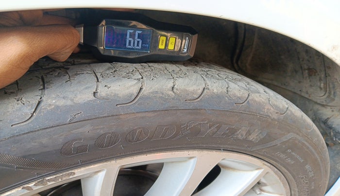 2015 BMW 5 Series 520D LUXURY LINE, Diesel, Automatic, 54,824 km, tyre