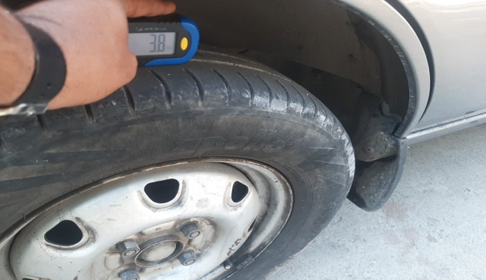 2020 Maruti Eeco 5 STR WITH A/C+HTR, Petrol, Manual, 63,909 km, tyre