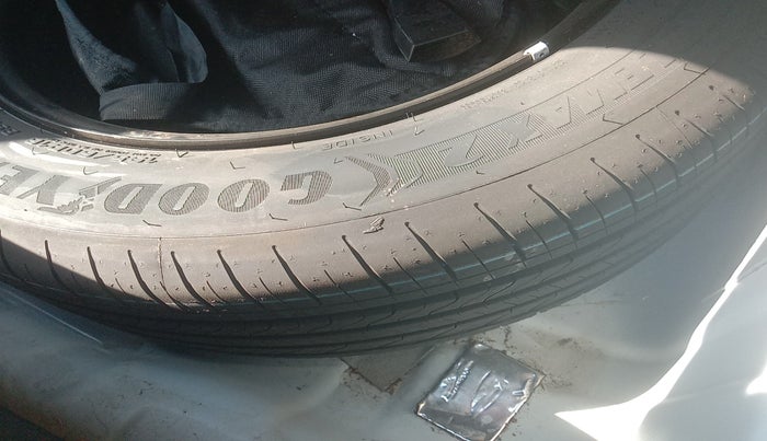 2023 Tata NEXON PURE S 1.2 REVOTRON 6MT, Petrol, Manual, 24,010 km, tyre