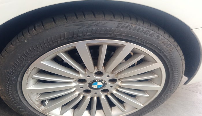 2014 BMW 3 Series 320D GT LUXURY LINE, Diesel, Automatic, 1,00,856 km, tyre