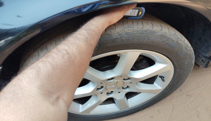 2007 Mercedes Benz C Class 200K AT, Petrol, Automatic, 66,787 km, tyre