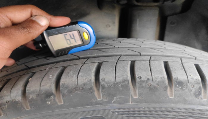 2023 MG HECTOR PLUS SHARP PRO 1.5 PETROL TURBO CVT 7 STR, Petrol, Automatic, 16,300 km, tyre