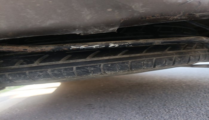 2015 Maruti Ertiga VDI, Diesel, Manual, 1,79,472 km, tyre