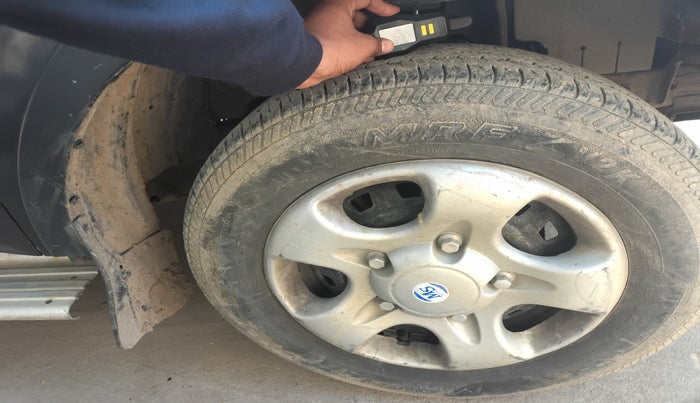 2012 Mahindra Xylo D2, Diesel, Manual, 91,531 km, tyre