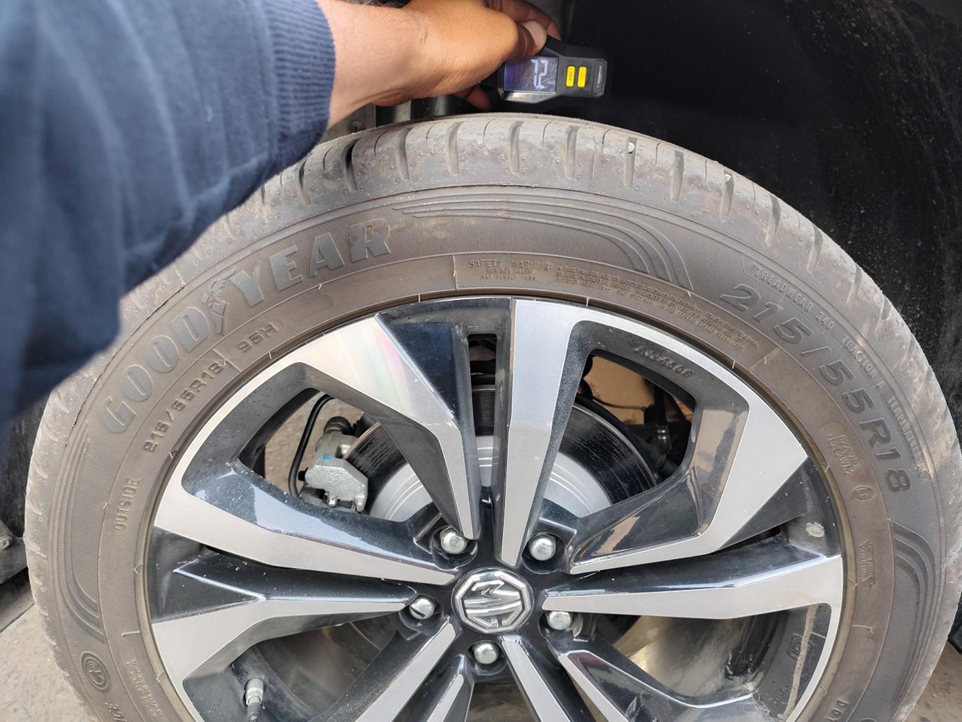 2024 MG HECTOR SMART PRO 1.5 TURBO MT PETROL, Petrol, Manual, 253 km, tyre